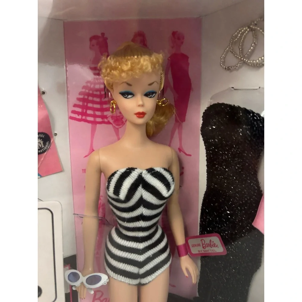 2009 My Favorite Barbie 1959 Reproduction 50th Anniversary N4974 NRFB
